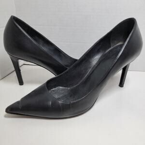 Saint Laurent Stiletto Heels 38 Point Toe Black Leather Classic YSL Paris